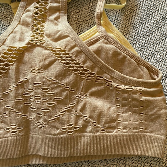 2 NWTs Bebe seamless bras - Picture 10 of 15